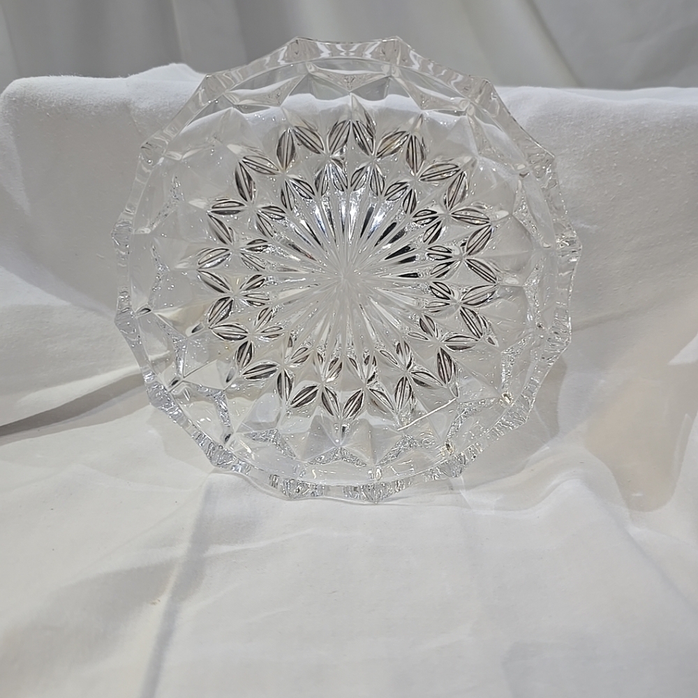 Elegant Crystal Cut Glass Bowl